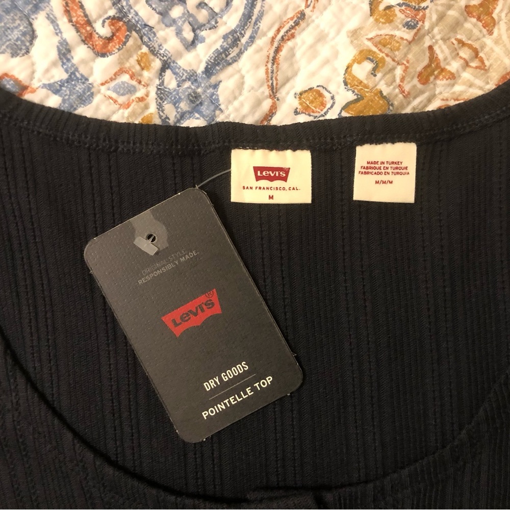 Levi’s Dry Goods Pointelle Top - Picture 8 of 9